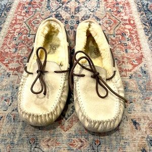 Women's Dakota slippers from UGG® - women’s size 10